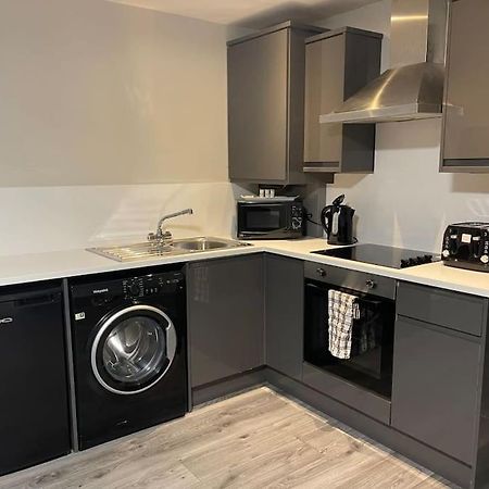 Hosted By Ryan - 2 Bedroom Apartment Liverpool Zewnętrze zdjęcie